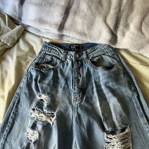 PrettyLittleThing Jeans